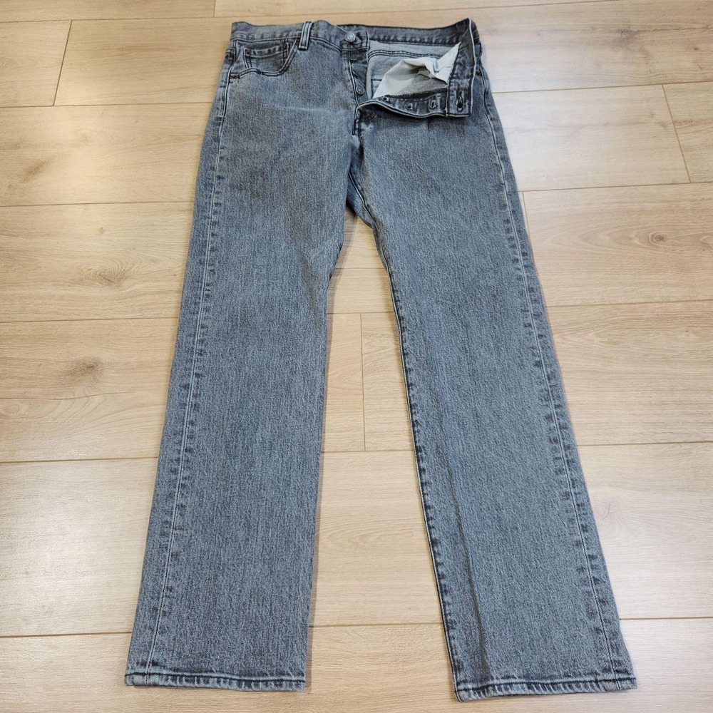 Levis 501 Jeans Mens 30x30 Gray Medium Wash Button Fly Straight Denim Casual